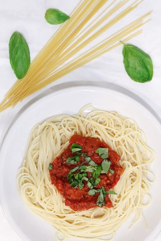 Making and canning tomato sauce… with a food mill! - Shiny Happy World