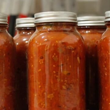 Chunky tomato sauce for canning