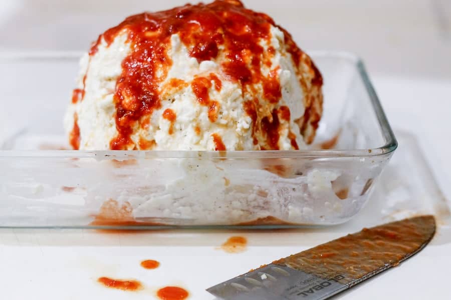 Cheesy, creamed cauliflower in smoky tomato sauce