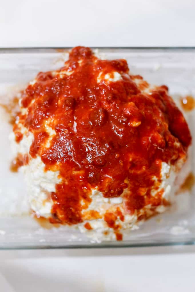 Cheesy, creamed cauliflower in smoky tomato sauce