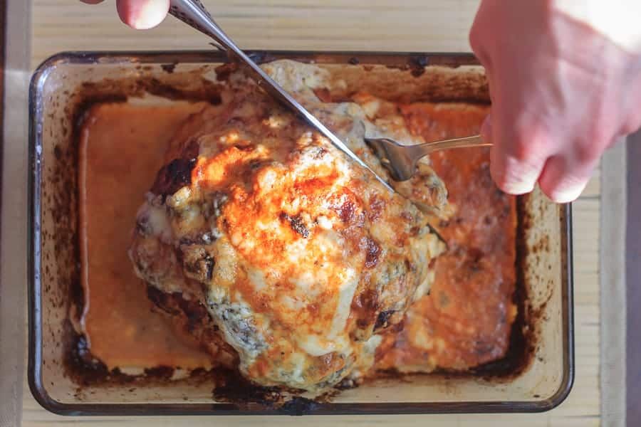 Cheesy, creamed cauliflower in smoky tomato sauce