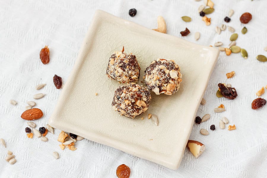 Chocolate nut energy balls