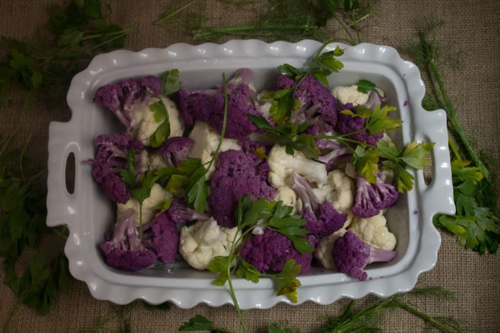 Roasted cauliflower in green herb sauce