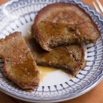 Russian buckwheat pancakes syrniki