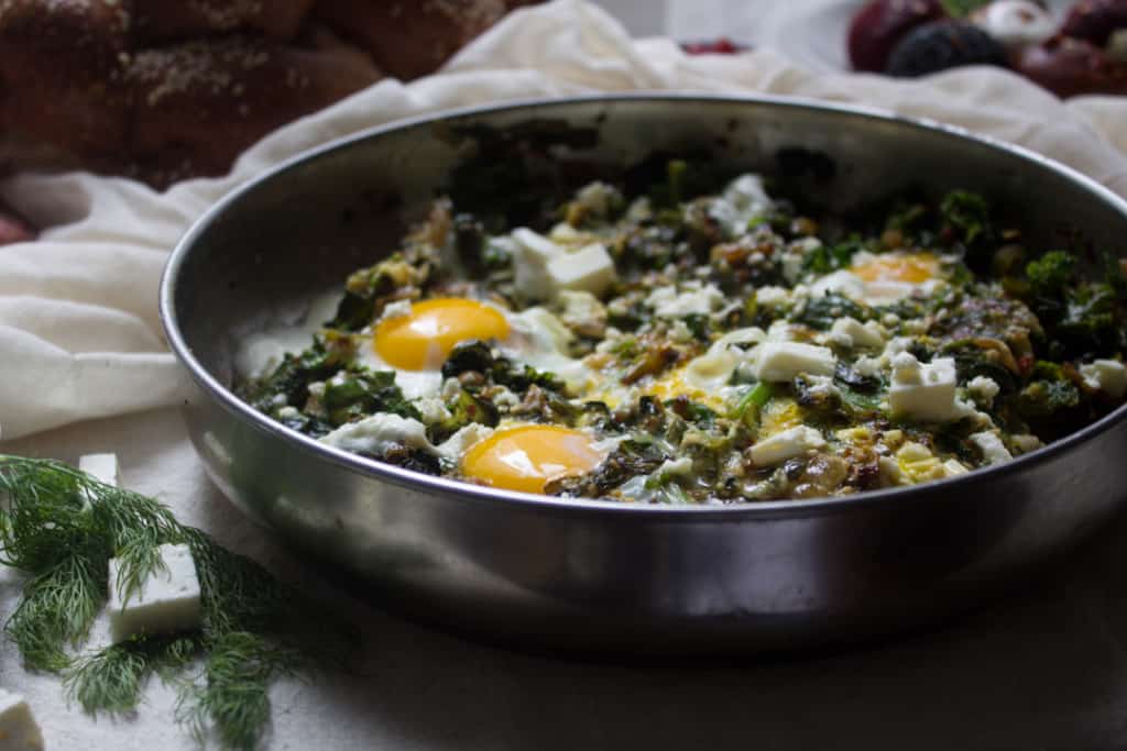 A different take on Middle Eastern breakfast, this salty and savoury green shakshuka is a perfect way to celebrate greens & the ultimate Israeli breakfast! Vegetarian, gluten-free.