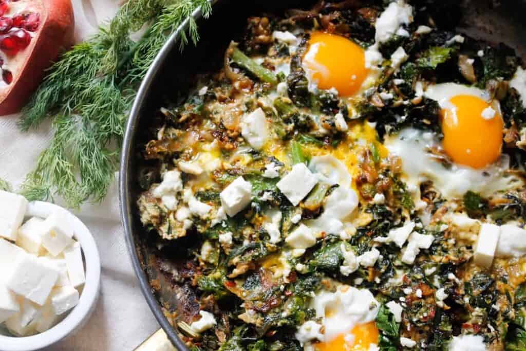 A different take on Middle Eastern breakfast, this salty and savoury green shakshuka is a perfect way to celebrate greens & the ultimate Israeli breakfast! Vegetarian, gluten-free.