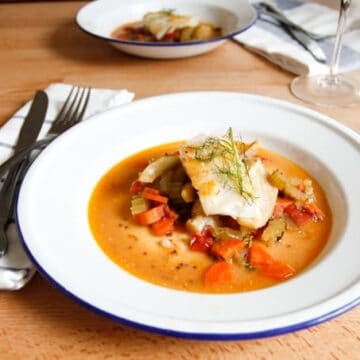 This pan-seared cod with fennel-tomato ragout harkens to the simple, Spanish-Italian food of Argentina.
