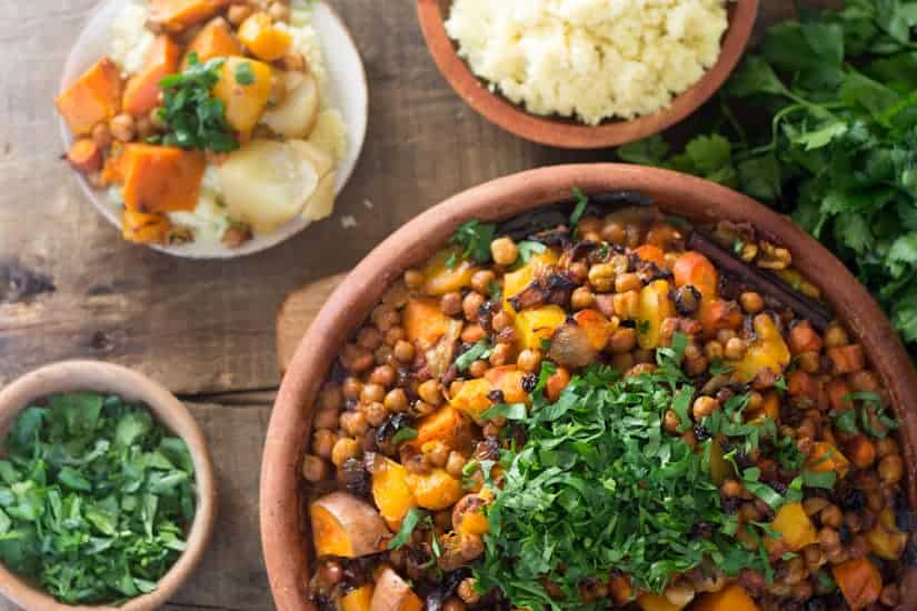 This orange vegetables tagine with peaches is an earthy dish, full of grounding flavours like yam, pumpkin, chickpeas, harissa, raisins and peaches. The perfect juxtaposition of sweet and savoury! 