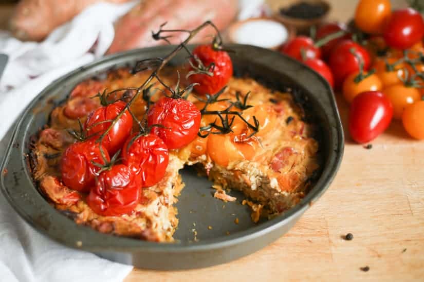 Roasted pepper and tomato vegan quiche with sweet potato crust