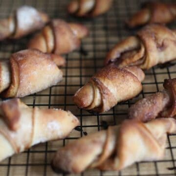 Traditional Israeli yeasted rugelach