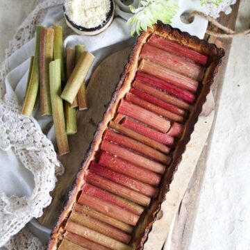 Baked honey paleo rhubarb tart