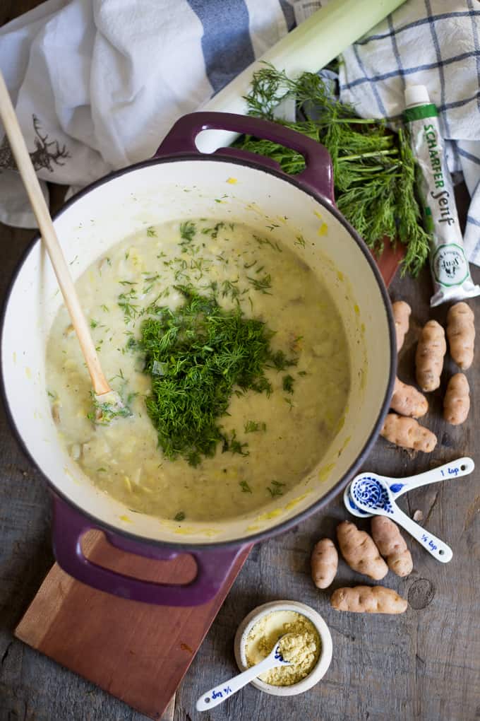 Salt-free potato leek soup with mustard