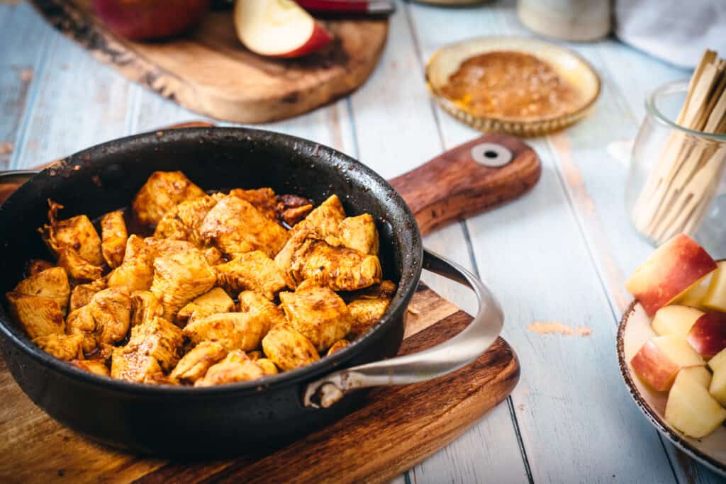 shawarma chicken in a pan