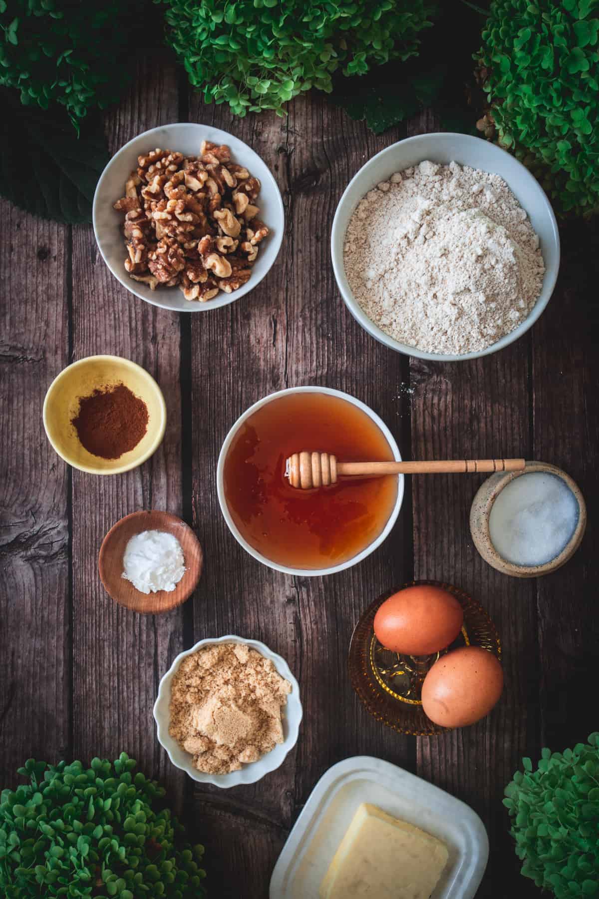 honey cake ingredients