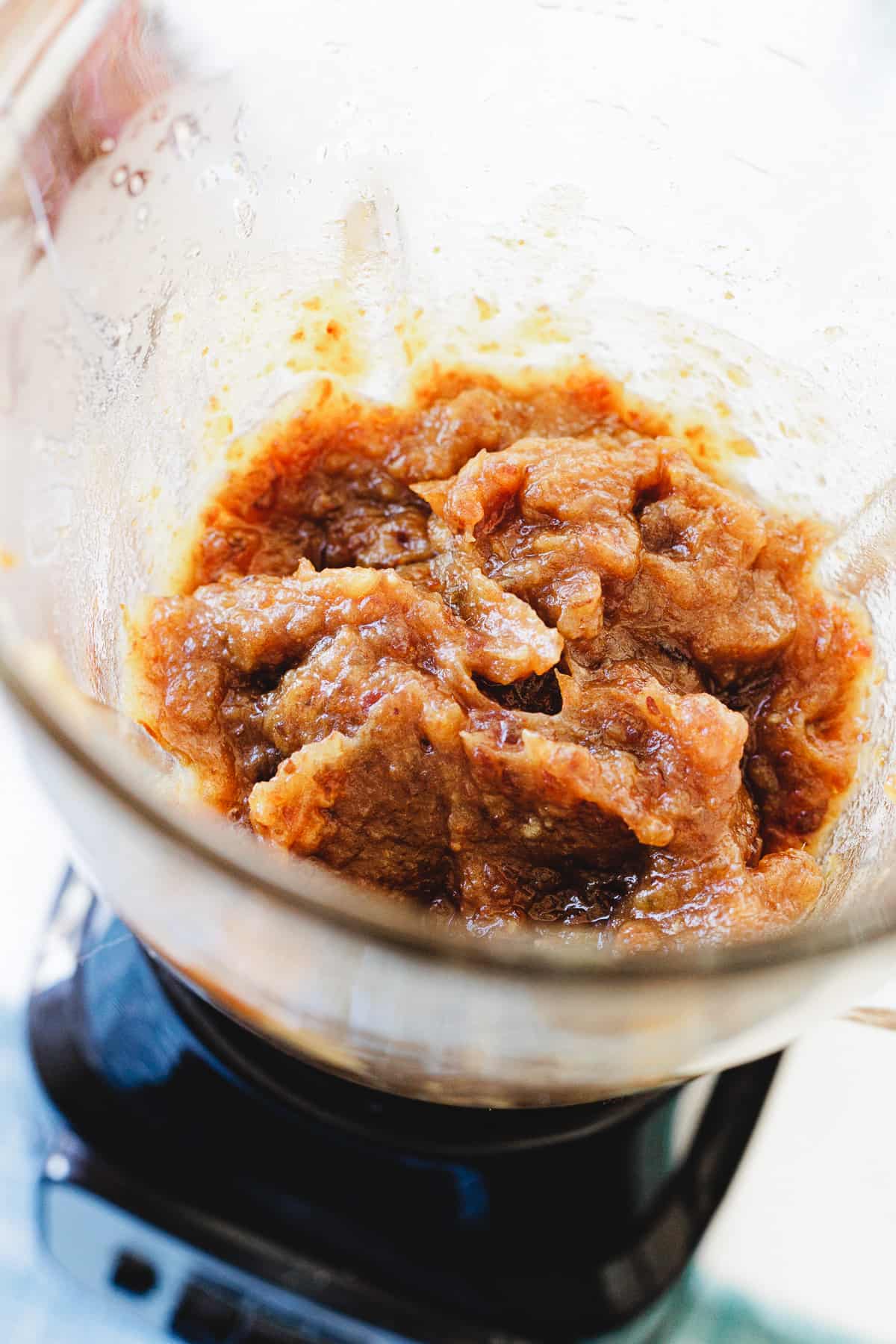 date paste in a blender