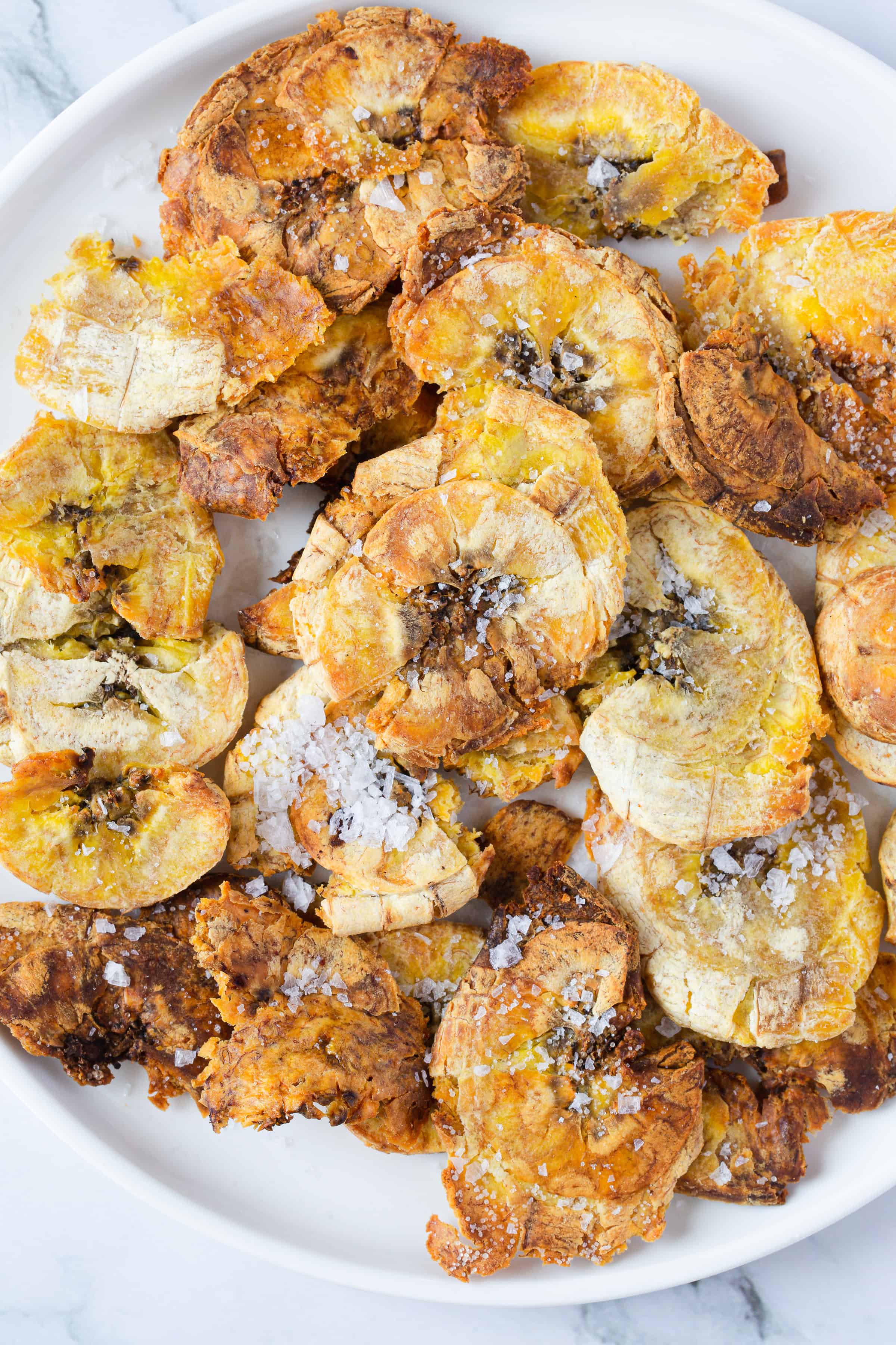 close up on air fryer tostones