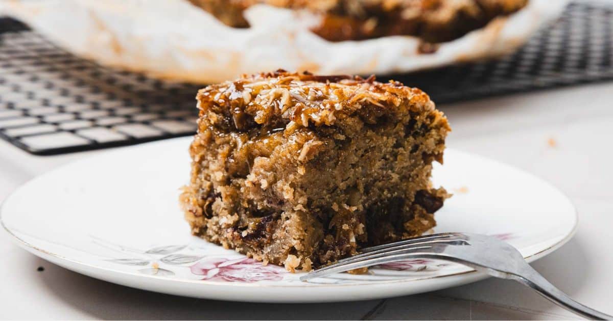 The Reason Queen Elizabeth Cake Has Lasted Decades The Reason Queen Elizabeth Cake Has Lasted Decades