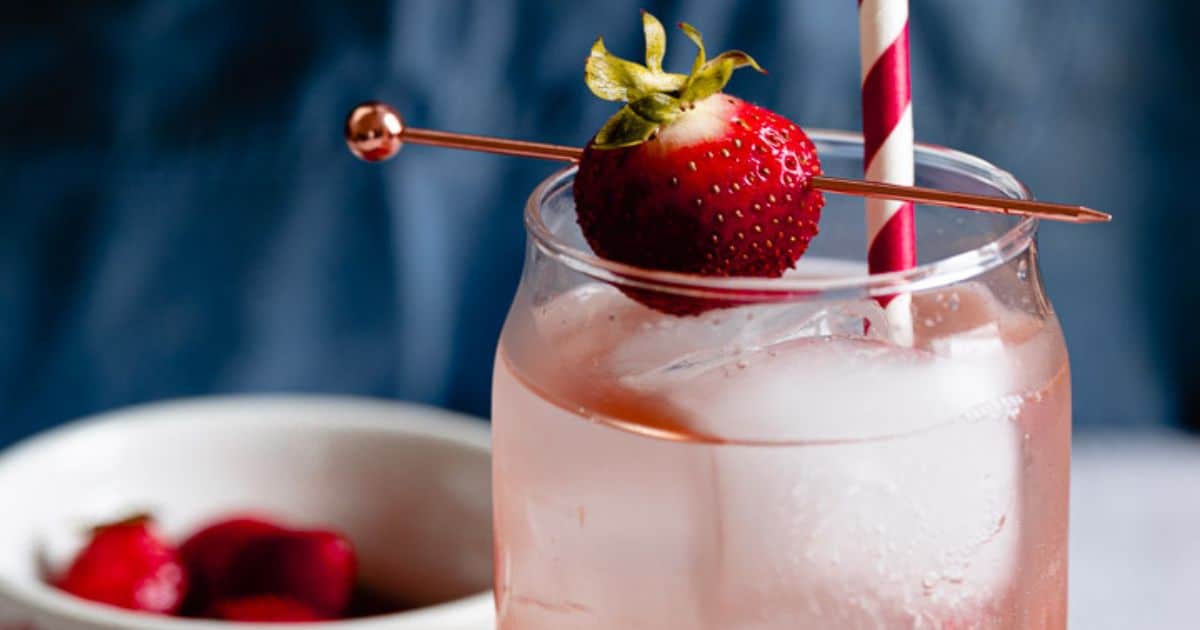 Turn Leftovers Into Strawberry Vodka With 2 Ingredients